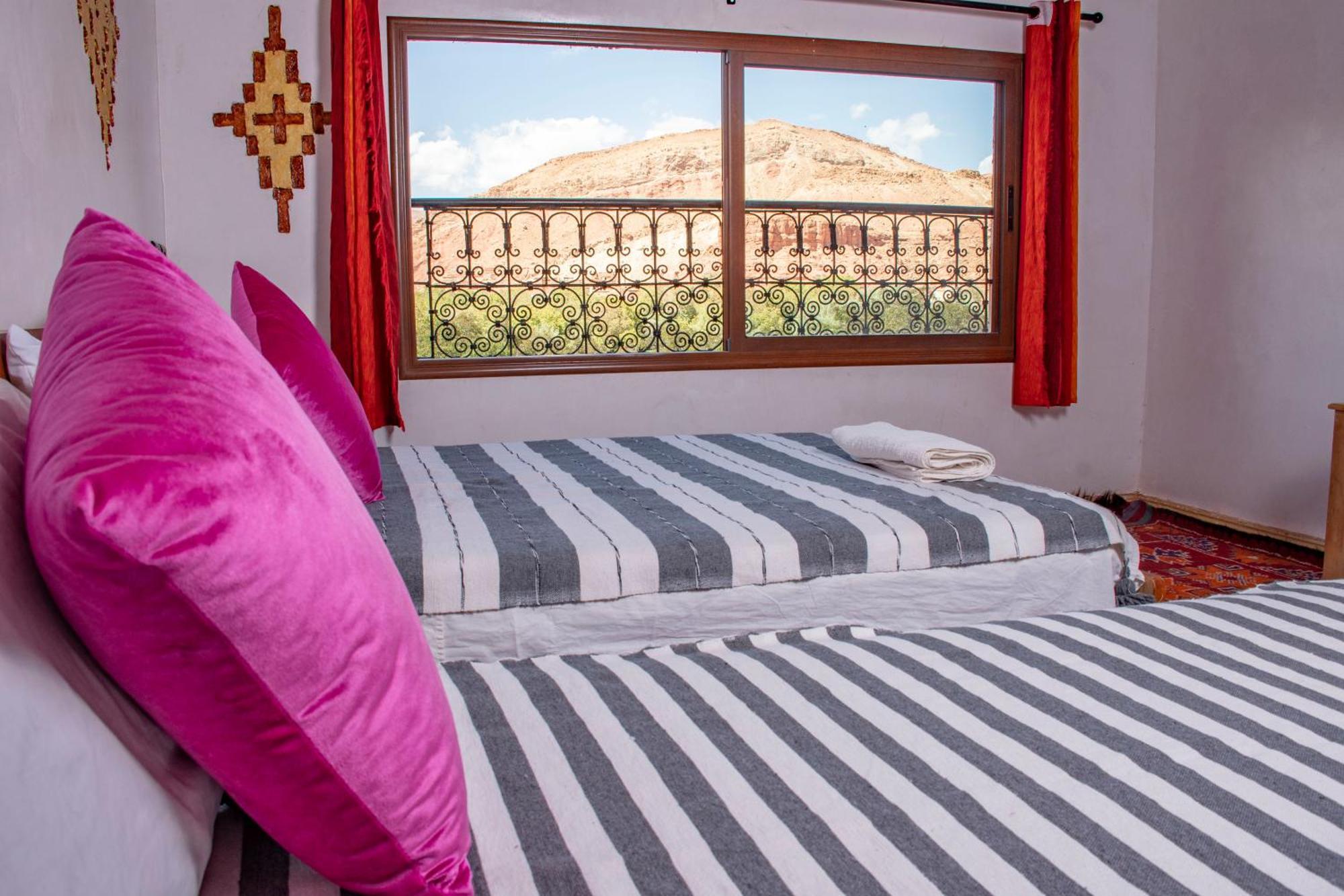 Hotel Awayou Bou Drarar 외부 사진