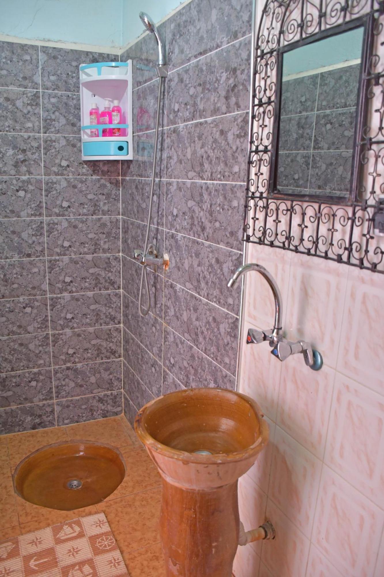 Hotel Awayou Bou Drarar 외부 사진